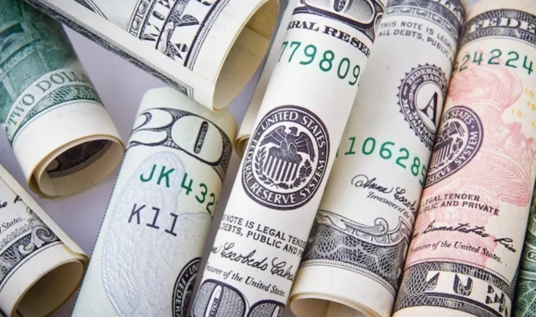 23 Nisan tatili sonrası piyasaların açılmasıyla dolar 45,02 TL seviyesinden