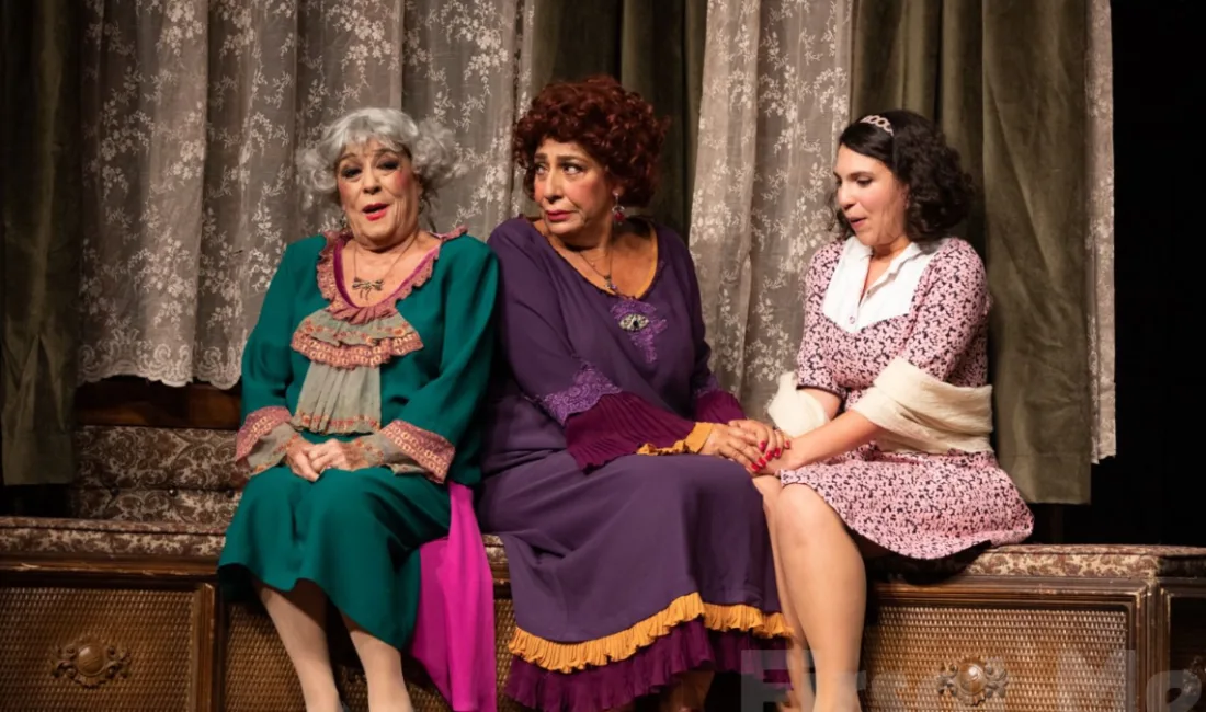 Başrollerini Suna Keskin ve Melek Baykal gibi dev isimlerin paylaştığı,