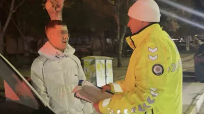 Aksaray'da polisin dur ihtarına uymayıp kaçan ve yakalandığında ehliyetsiz olduğu