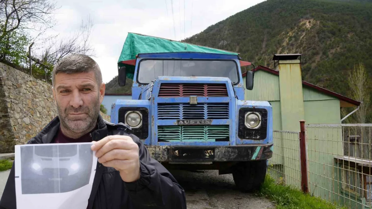 Gümüşhane’nin Torul ilçesinde 3 yıldır evinin önünde odunluk olarak kullanılan