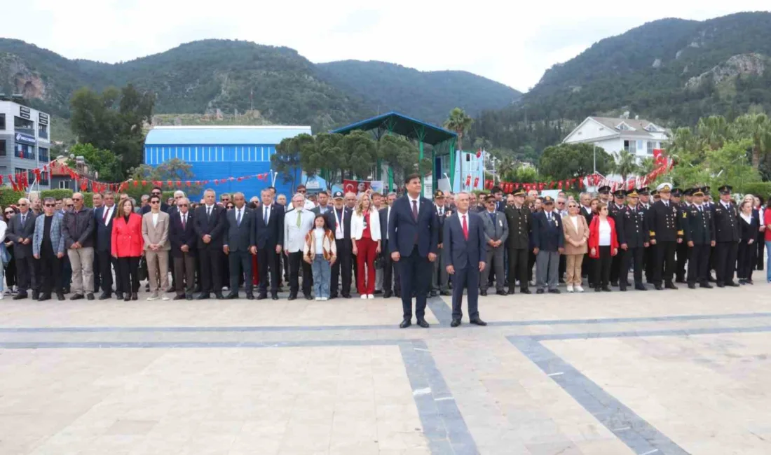 Fethiye Beşkaza Meydanı'nda düzenlenen 23 Nisan Ulusal Egemenlik ve Çocuk
