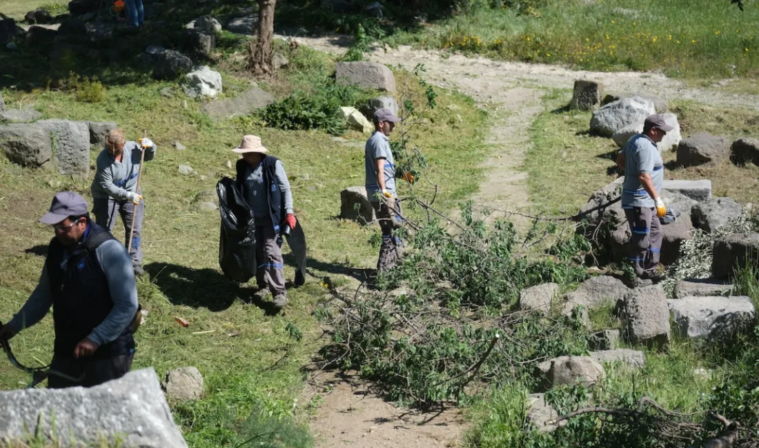 Bodrum Belediyesi tarafından turizm sezonu öncesinde Halikarnassos Surları ve Myndos