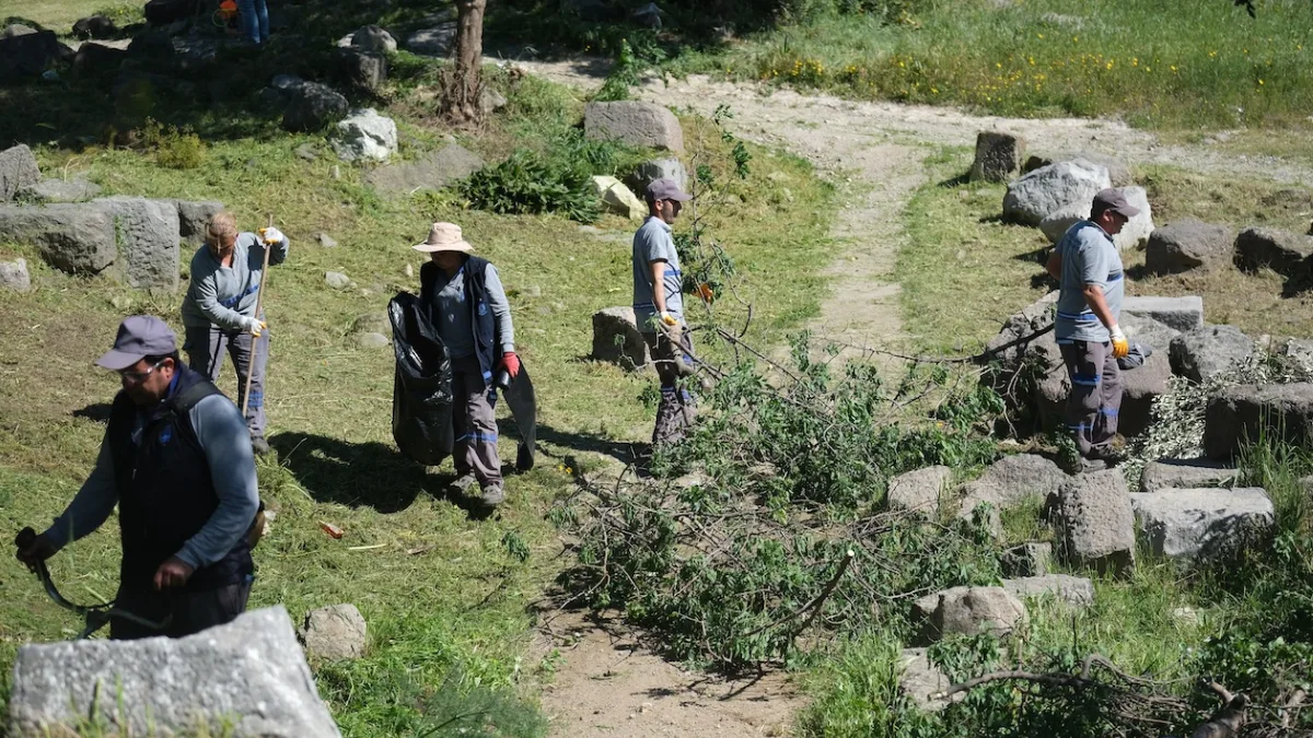 Bodrum Belediyesi tarafından turizm sezonu öncesinde Halikarnassos Surları ve Myndos