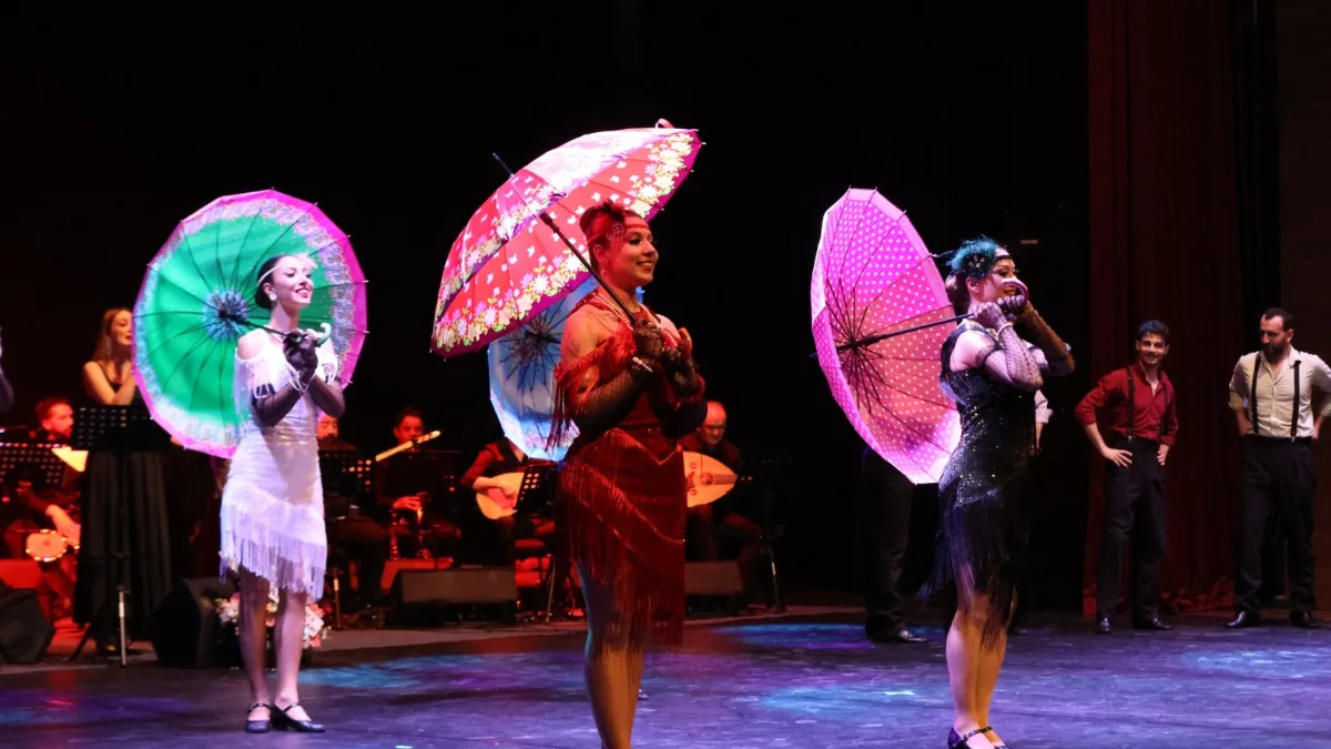 Muğla'da düzenlenen "Film Müzikleri Konseri" ile 70'li ve 80'li yılların