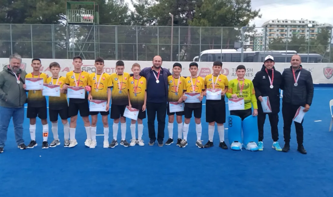 Muğla’yı okul sporlarında temsil eden Yatağan Bozüyük Ayser Kazım Eren