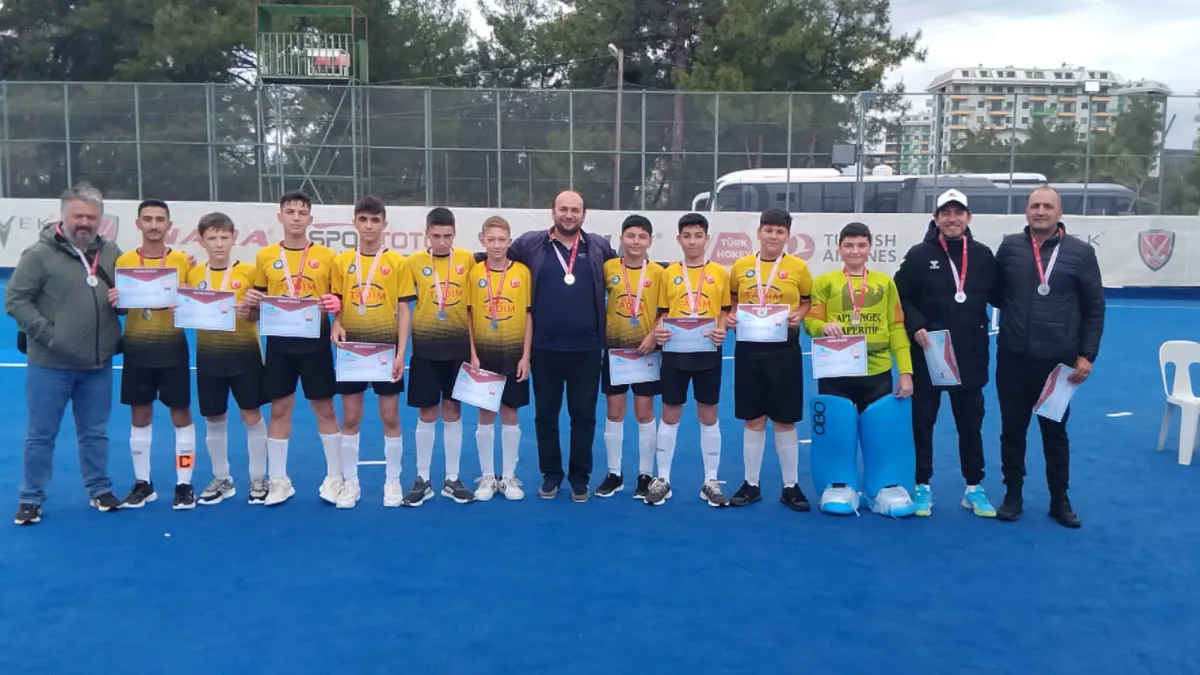 Muğla’yı okul sporlarında temsil eden Yatağan Bozüyük Ayser Kazım Eren