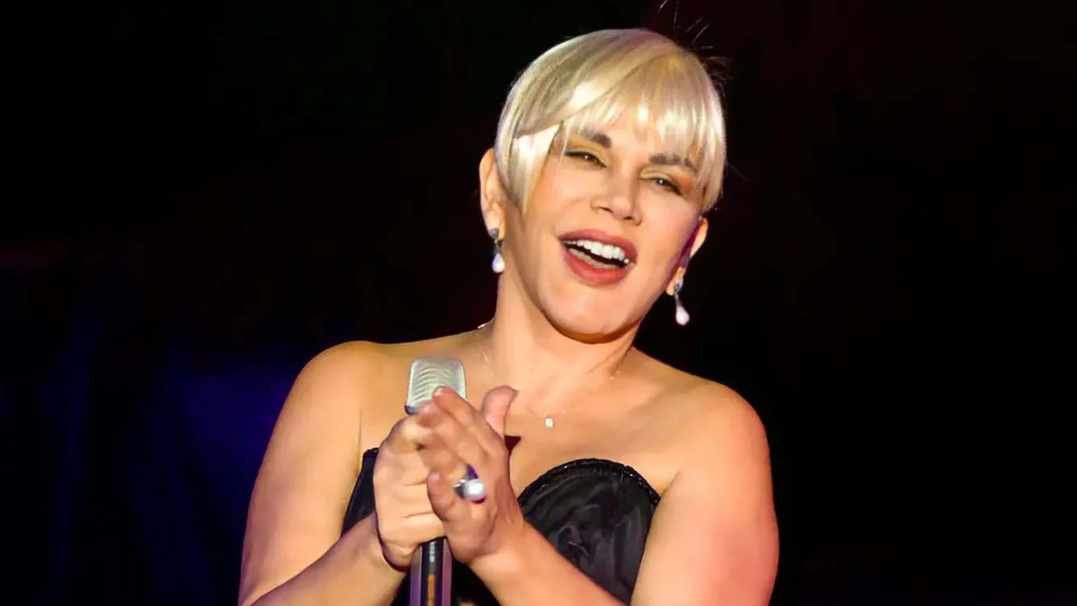 Türk pop müziğinin dev ismi Sezen Aksu, 9 şarkıdan oluşan