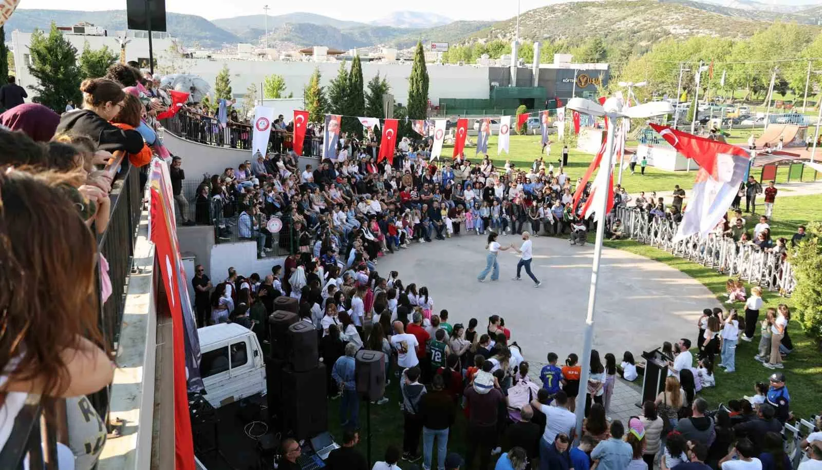 Menteşe Belediyesi, 19 Mayıs Atatürk’ü Anma, Gençlik ve Spor Bayramı’nı