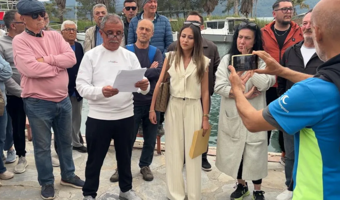 Muğla’nın Ula ilçesine bağlı Akyaka Mahallesi’nde faaliyet gösteren tekne esnafı,