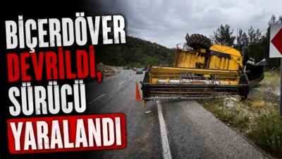 Muğla’nın Denizli-Muğla yolu Gölcük Mahallesi mevkiinde kontrolden çıkan biçerdöver devrildi.