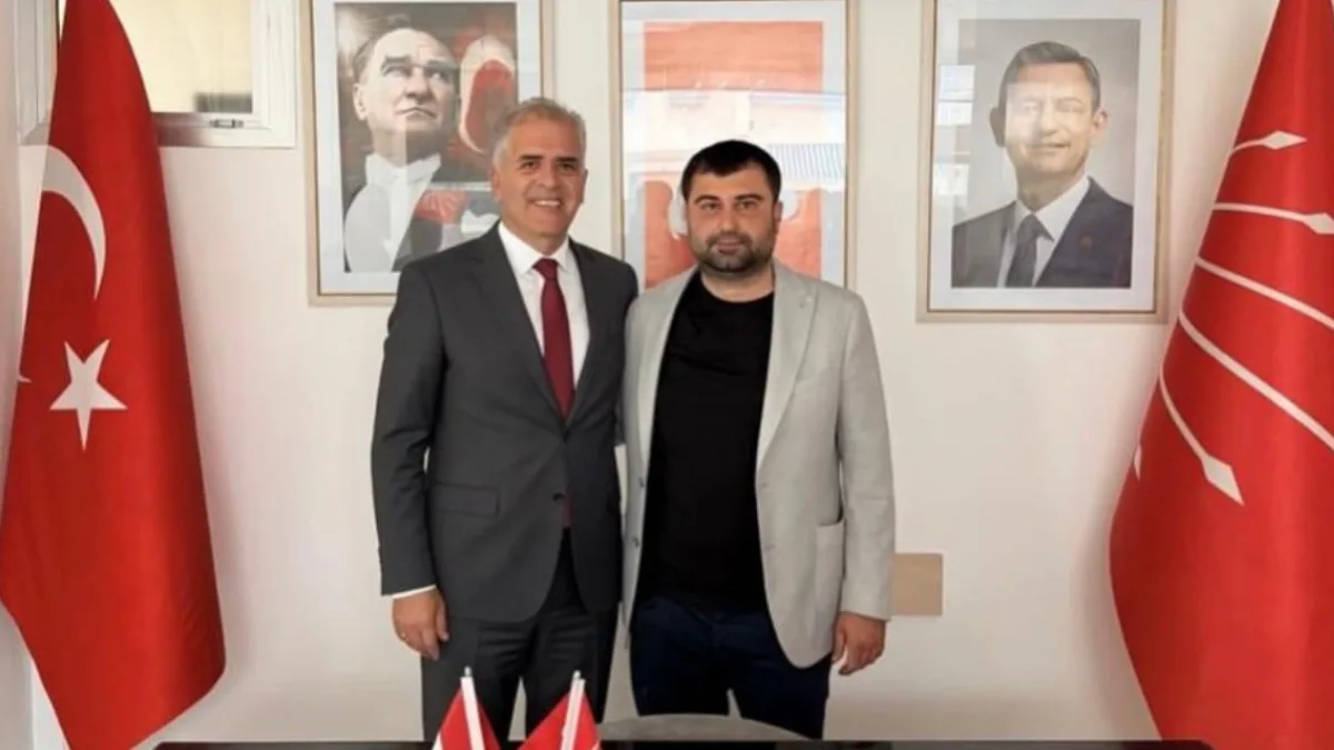 CHP Datça İlçe Başkanlığı'nda A. Sezai Öz’ün istifasının ardından yapılan