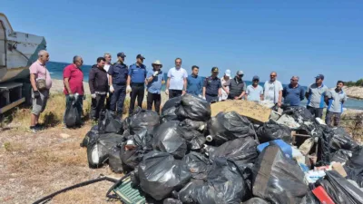 Datça'da 600 gönüllünün katılımıyla sekiz farklı noktada gerçekleştirilen "2. Karya