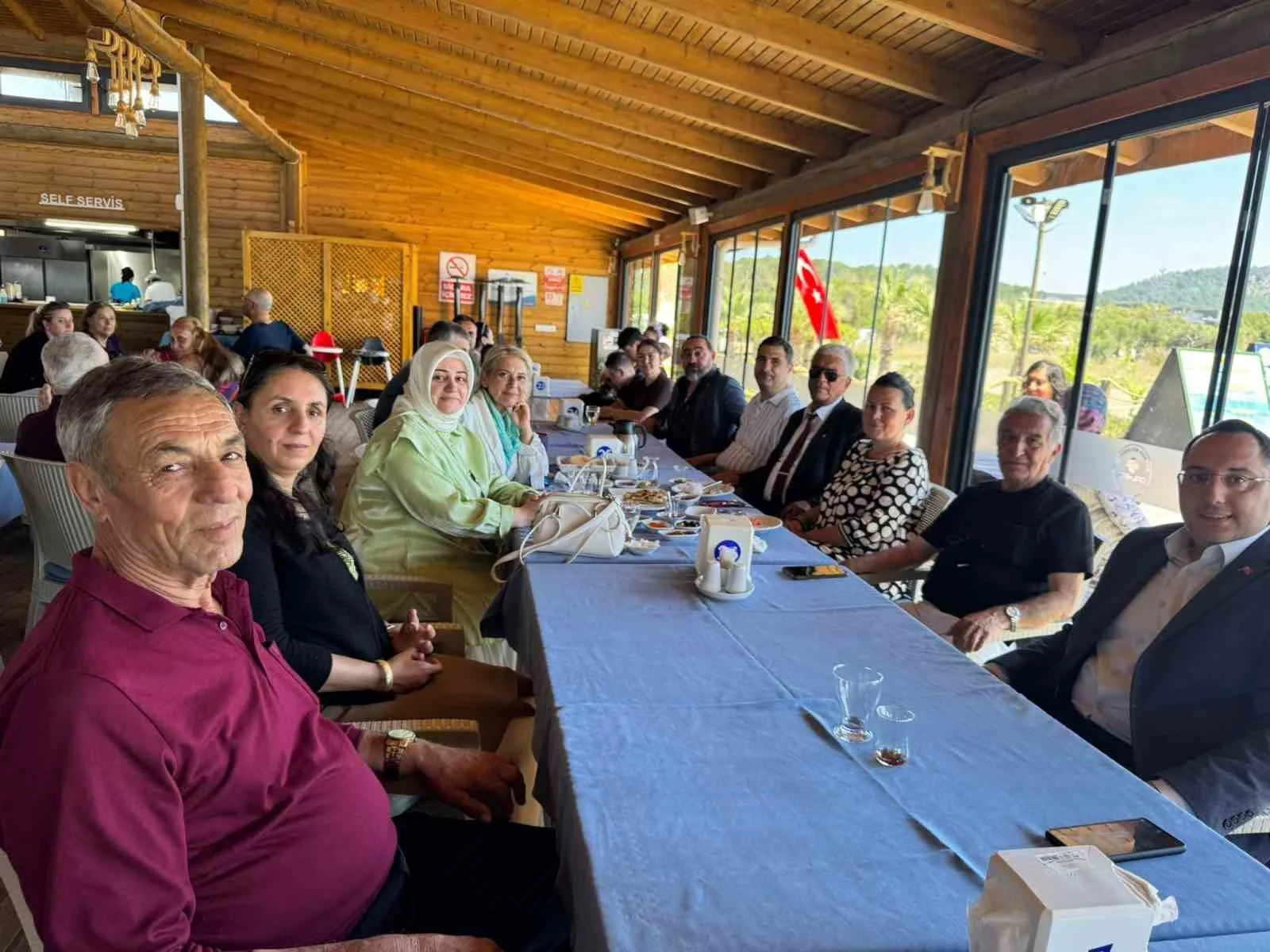 Muğla’nın Ortaca ilçesinde 10-16 Mayıs Engelliler Haftası kapsamında düzenlenen kahvaltı