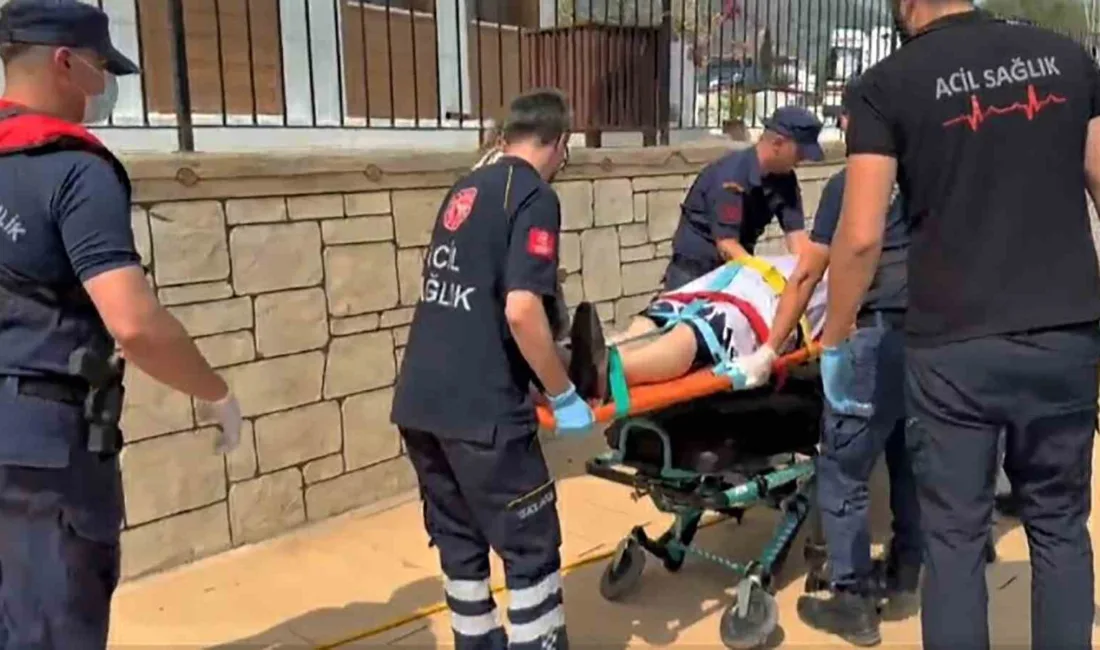 Muğla’nın Fethiye ilçesi açıklarında gezi teknesinde seyir halindeyken yaralanan bir