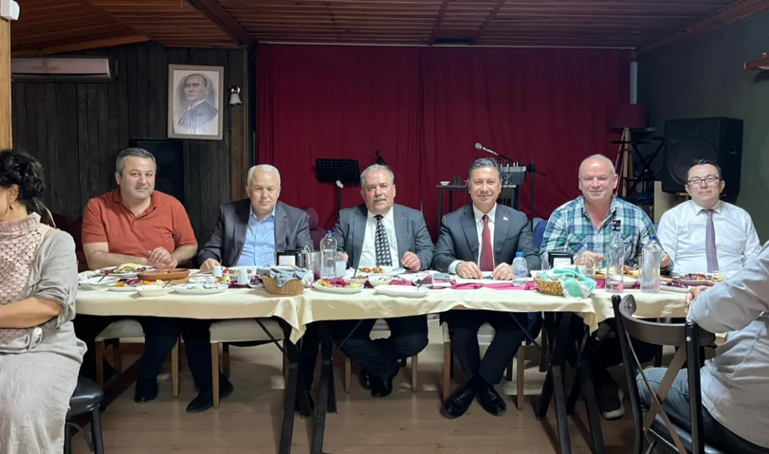 Hür Düşünce Platformu’nun Mayıs ayı toplantısında Muğla Büyükşehir Belediye Başkanı