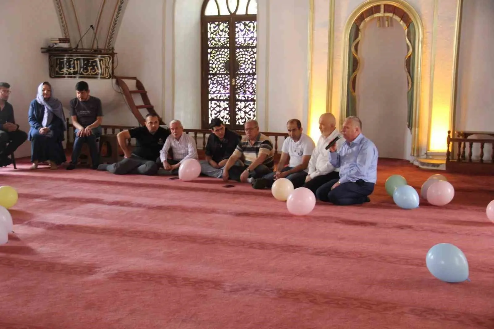 Engelliler Haftası kapsamında Kurşunlu Camii’nde düzenlenen geleneksel "Engelli-Cami Buluşması" etkinliğinde,