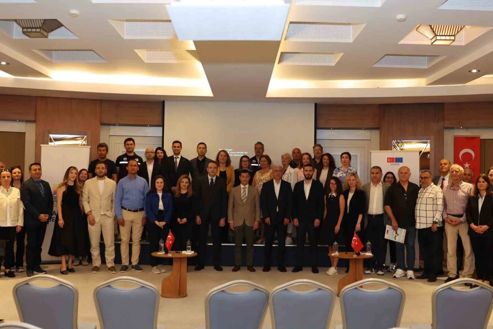Marmaris Belediyesi, geçmiş yıllarda yaşanan orman yangınlarının deniz ekosistemi üzerindeki