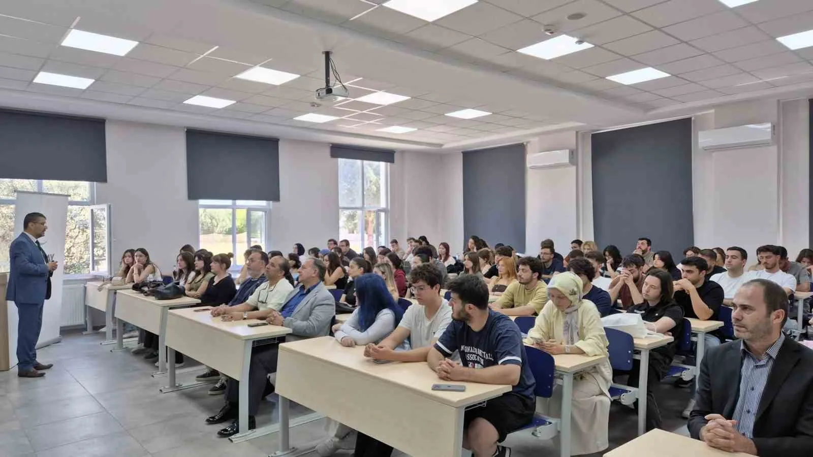 Muğla Sıtkı Koçman Üniversitesi Milas Veteriner Fakültesinde, uzman isimlerin katılımıyla
