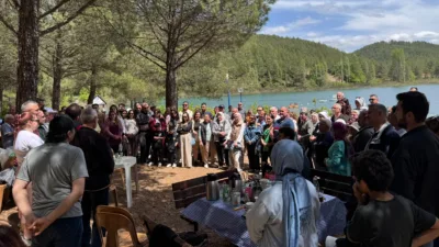 Muğla Manisalılar Kültür ve Dayanışma Derneği, Ula Göleti’nde düzenlenen “Bahara