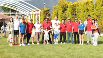 Muğla Türdü Basketbol Kulübü’nün düzenlediği Bahar Şenliği, sporcuları, aileleri ve