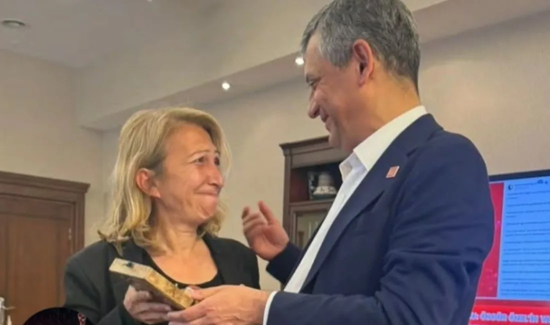 CHP Muğla Milletvekili Süreyya Öneş Derici, Özgür Özel’in resmi genel