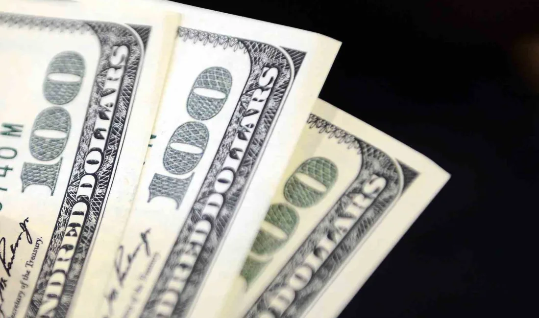 İstanbul Kapalıçarşı'da dolar 45,5440 liradan, euro ise 53,0930 liradan güne