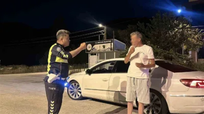 Burdur'da polis uygulamasında "alkollü değilim, sadece kendimden şüphe ediyorum" diyerek