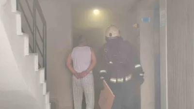 Antalya’nın Kepez ilçesinde psikolojik sorunları nedeniyle geçirdiği atak sırasında kendisini