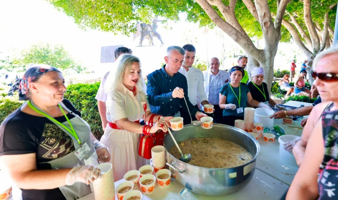 Bodrum'da Muharrem Ayı etkinlikleri kapsamında Eren Dede Türbesi ve Bodrum