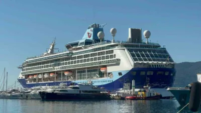 Muğla'nın Marmaris ilçesine son bir hafta içerisinde gelen dört dev