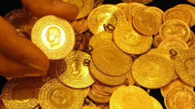 Haftanın son işlem gününde küresel gelişmeler ve döviz kuruyla dalgalanan