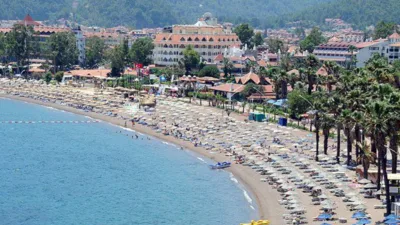 Marmaris genelinde plajları çocuk oyun grupları, şişme oyun ekipmanları ve
