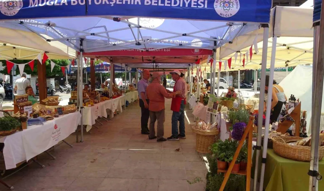 Menteşe ilçesindeki tarihi Kurşunlu Meydanı’nda şenlik havasında gerçekleştirilen Slow Food