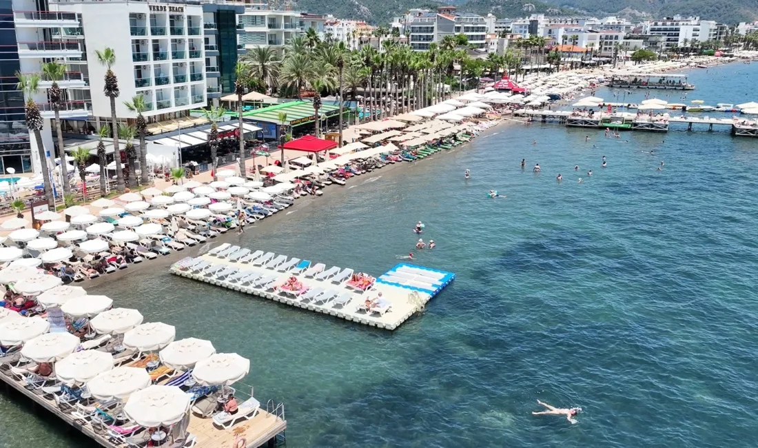 Muğla’nın dünyaca ünlü turizm merkezi Marmaris’te, okulların yaz tatiline girmesiyle