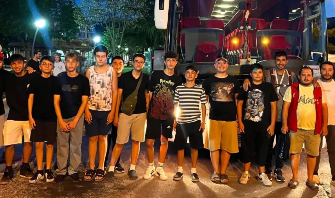 Muğla’nın Menteşe ilçesinden yola çıkan gençlik kafilesi, Mersin’in Silifke ilçesindeki